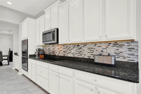 House in Windermere, Florida 5 bedrooms, 345.41 sq.m. № 1791505 - photo 8