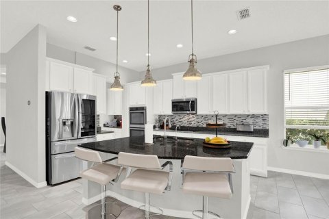 House in Windermere, Florida 5 bedrooms, 345.41 sq.m. № 1791505 - photo 6