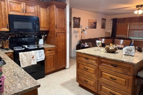 Villa ou maison à vendre à Seminole, Floride: 2 chambres, 76.64 m2 № 2394408 - photo 7