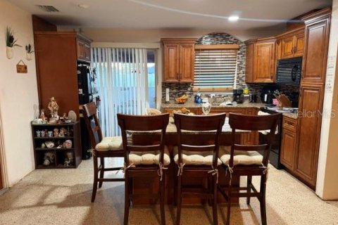 Villa ou maison à vendre à Seminole, Floride: 2 chambres, 76.64 m2 № 2394408 - photo 5