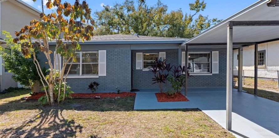 Villa ou maison à Tampa, Floride 4 chambres, 126.35 m2 № 2096745