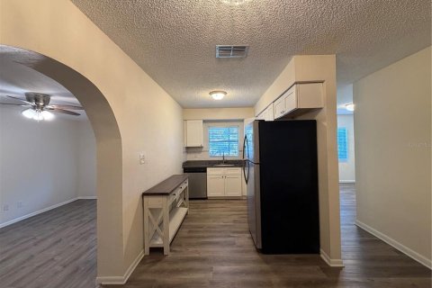 Villa ou maison à louer à Tampa, Floride: 4 chambres, 126.35 m2 № 2096745 - photo 10