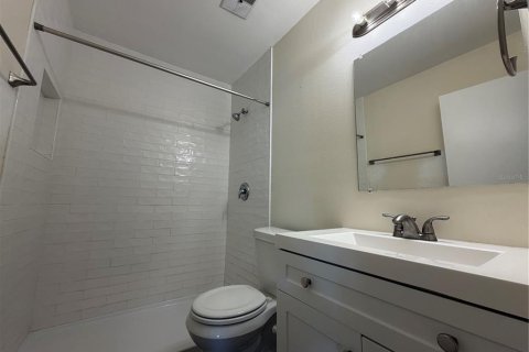 Villa ou maison à louer à Tampa, Floride: 4 chambres, 126.35 m2 № 2096745 - photo 15