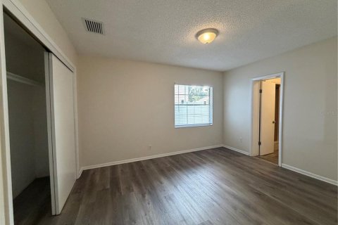 Villa ou maison à louer à Tampa, Floride: 4 chambres, 126.35 m2 № 2096745 - photo 17