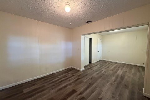 Villa ou maison à louer à Tampa, Floride: 4 chambres, 126.35 m2 № 2096745 - photo 24