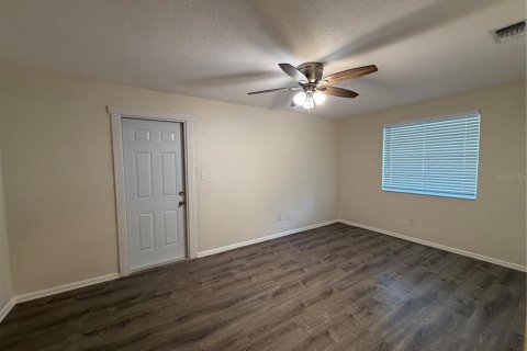 Villa ou maison à louer à Tampa, Floride: 4 chambres, 126.35 m2 № 2096745 - photo 9