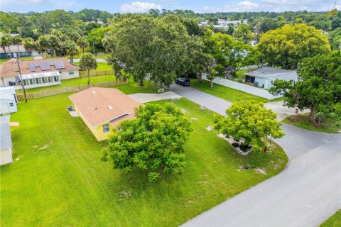 House in Edgewater, Florida 2 bedrooms, 102.01 sq.m. № 1847326 - photo 4