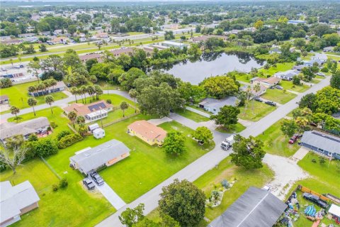 House in Edgewater, Florida 2 bedrooms, 102.01 sq.m. № 1847326 - photo 8