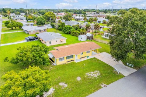 House in Edgewater, Florida 2 bedrooms, 102.01 sq.m. № 1847326 - photo 3