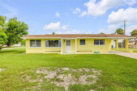 House in Edgewater, Florida 2 bedrooms, 102.01 sq.m. № 1847326 - photo 11