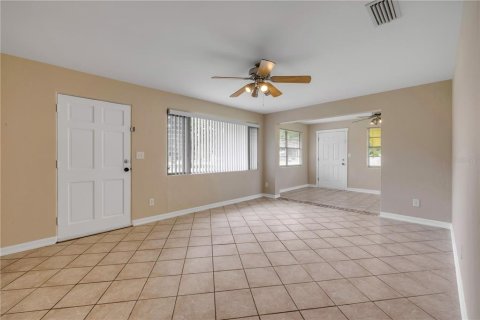 House in Edgewater, Florida 2 bedrooms, 102.01 sq.m. № 1847326 - photo 15
