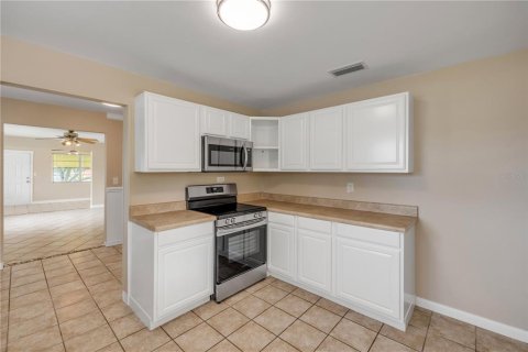 House in Edgewater, Florida 2 bedrooms, 102.01 sq.m. № 1847326 - photo 25