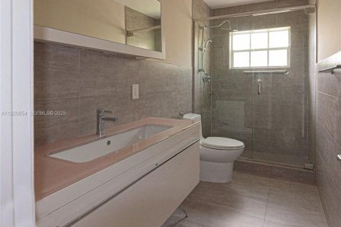 Снять в аренду виллу или дом в Майами, Флорида 4 спальни, 235.97м2, № 1988685 - фото 20