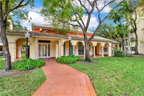 Condominio en alquiler en Doral, Florida, 2 dormitorios, 96.25 m2 № 1974769 - foto 23