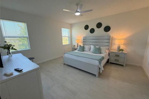 Casa en alquiler en Kissimmee, Florida, 4 dormitorios, 189.71 m2 № 1895133 - foto 4