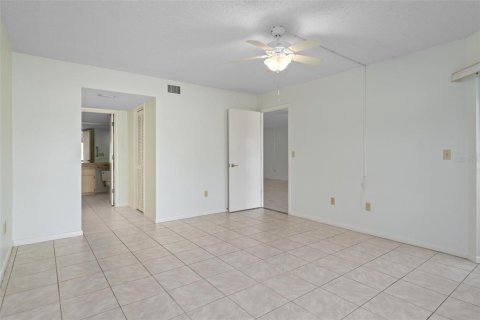 Condominio en venta en Homosassa, Florida, 2 dormitorios, 152.64 m2 № 1919342 - foto 13