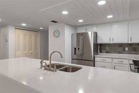 Condominio en venta en Homosassa, Florida, 2 dormitorios, 152.64 m2 № 1919342 - foto 22