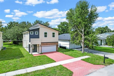 Casa en venta en Orlando, Florida, 3 dormitorios, 209.03 m2 № 1898680 - foto 3