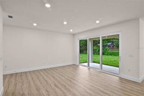 Casa en venta en Orlando, Florida, 3 dormitorios, 209.03 m2 № 1898680 - foto 9