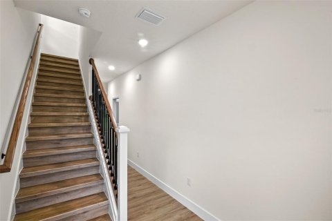 Casa en venta en Orlando, Florida, 3 dormitorios, 209.03 m2 № 1898680 - foto 6