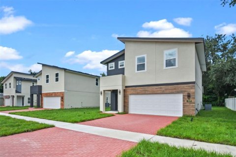 Casa en venta en Orlando, Florida, 3 dormitorios, 209.03 m2 № 1898680 - foto 2