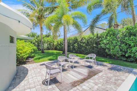 House in Fort Lauderdale, Florida 3 bedrooms, 186.18 sq.m. № 1857303 - photo 14
