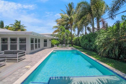 House in Fort Lauderdale, Florida 3 bedrooms, 186.18 sq.m. № 1857303 - photo 12