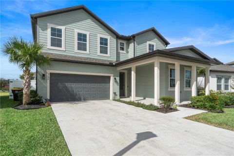 House in Davenport, Florida 5 bedrooms, 335.47 sq.m. № 1434259 - photo 2