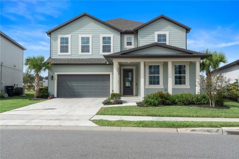 House in Davenport, Florida 5 bedrooms, 335.47 sq.m. № 1434259 - photo 1