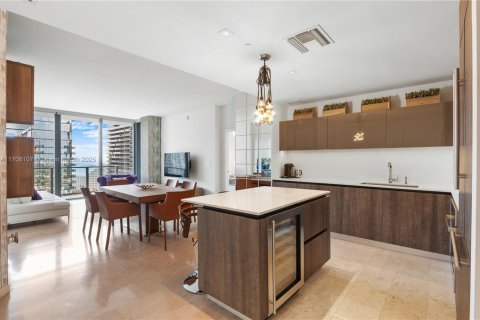 Condominio en venta en Miami, Florida, 2 dormitorios, 112.04 m2 № 1980062 - foto 11