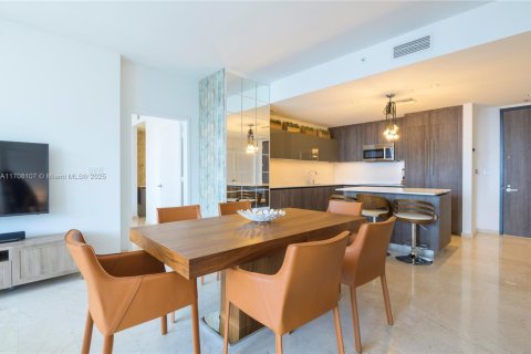 Condominio en venta en Miami, Florida, 2 dormitorios, 112.04 m2 № 1980062 - foto 3