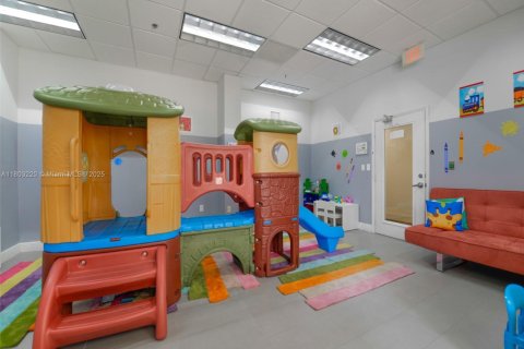 Снять в аренду кондоминиум в Майами, Флорида 1 спальня, 76.64м2, № 1959377 - фото 30