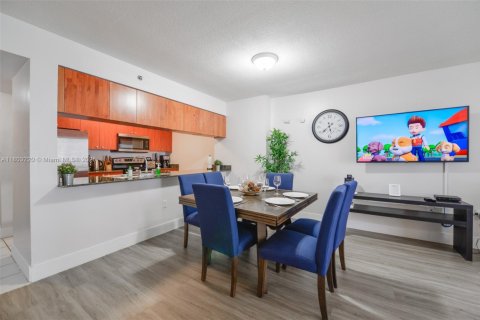 Снять в аренду кондоминиум в Майами, Флорида 1 спальня, 76.64м2, № 1959377 - фото 5