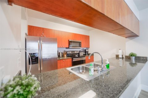 Снять в аренду кондоминиум в Майами, Флорида 1 спальня, 76.64м2, № 1959377 - фото 6