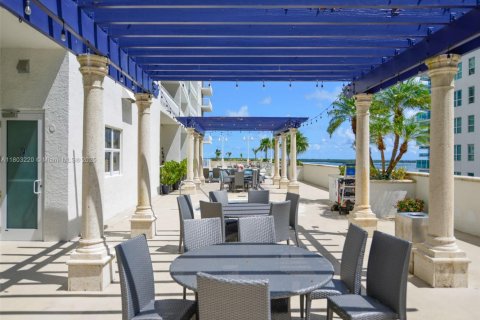 Снять в аренду кондоминиум в Майами, Флорида 1 спальня, 76.64м2, № 1959377 - фото 19