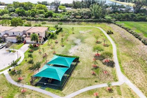 Villa ou maison à vendre à Miami, Floride: 4 chambres, 206.52 m2 № 1859174 - photo 7