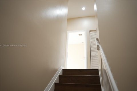Villa ou maison à vendre à Miami, Floride: 4 chambres, 206.52 m2 № 1859174 - photo 13