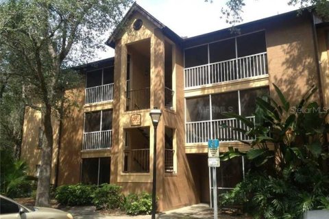 Condo in Altamonte Springs, Florida, 2 bedrooms  № 1850214 - photo 1