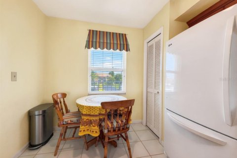 Appartement à louer à Naples, Floride: 2 chambres, 104.89 m2 № 2101441 - photo 8