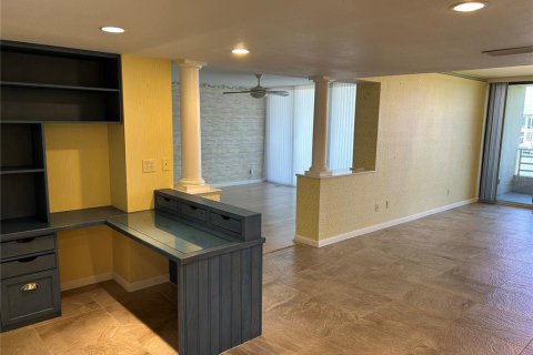 Condominio en venta en Saint Petersburg, Florida, 4 dormitorios, 377.65 m2 № 2101813 - foto 23