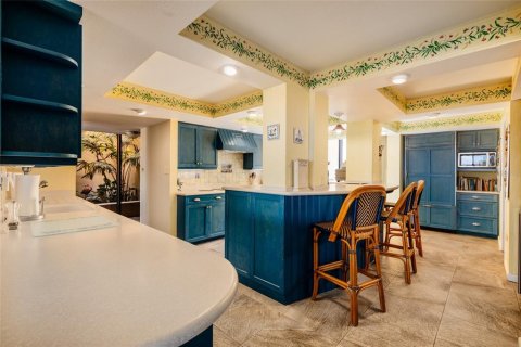 Condominio en venta en Saint Petersburg, Florida, 4 dormitorios, 377.65 m2 № 2101813 - foto 16