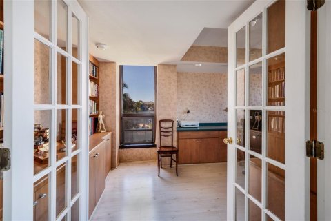 Condominio en venta en Saint Petersburg, Florida, 4 dormitorios, 377.65 m2 № 2101813 - foto 30