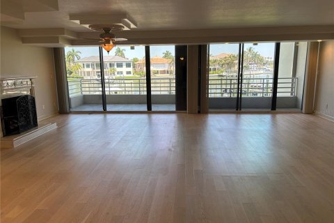 Condominio en venta en Saint Petersburg, Florida, 4 dormitorios, 377.65 m2 № 2101813 - foto 12