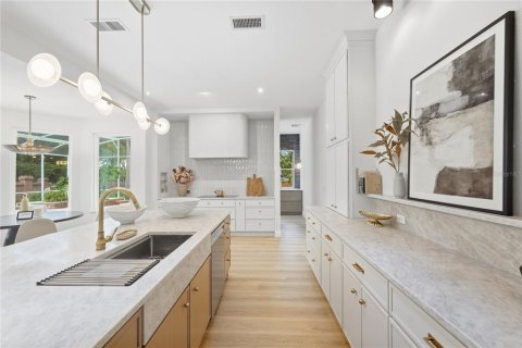 Casa en venta en Lake Mary, Florida, 4 dormitorios, 283.72 m2 № 2383697 - foto 7