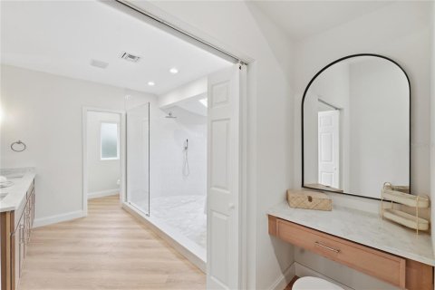 Casa en venta en Lake Mary, Florida, 4 dormitorios, 283.72 m2 № 2383697 - foto 25