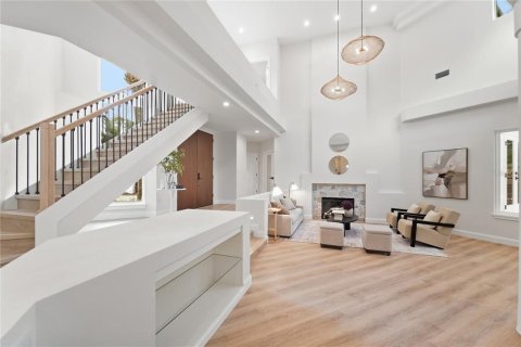 Casa en venta en Lake Mary, Florida, 4 dormitorios, 283.72 m2 № 2383697 - foto 17