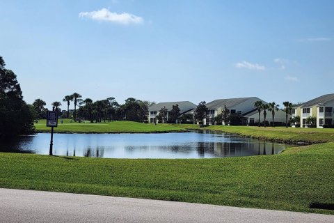 Copropriété à louer à Fort Pierce, Floride: 3 chambres, 141.58 m2 № 1102002 - photo 1