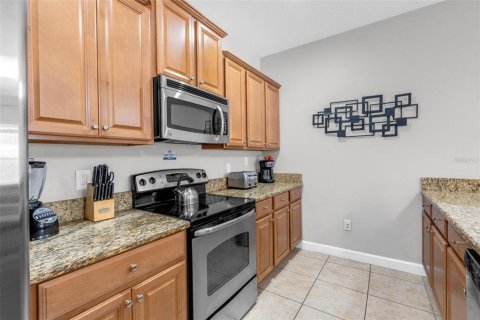 Touwnhouse à vendre à Kissimmee, Floride: 4 chambres, 176.7 m2 № 2236059 - photo 7