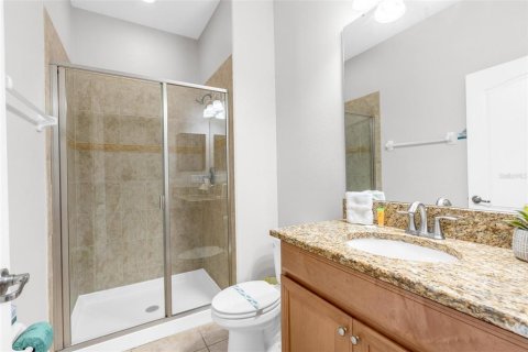 Touwnhouse à vendre à Kissimmee, Floride: 4 chambres, 176.7 m2 № 2236059 - photo 15