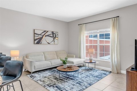 Touwnhouse à vendre à Kissimmee, Floride: 4 chambres, 176.7 m2 № 2236059 - photo 22